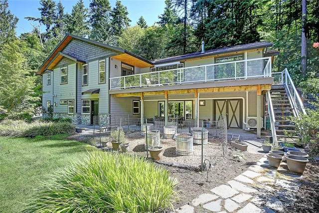 $1,200,000 | 628 North Sunset Drive, Camano Island, WA 98282