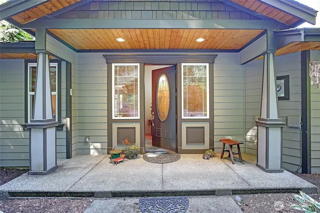 $1,200,000 | 628 North Sunset Drive, Camano Island, WA 98282