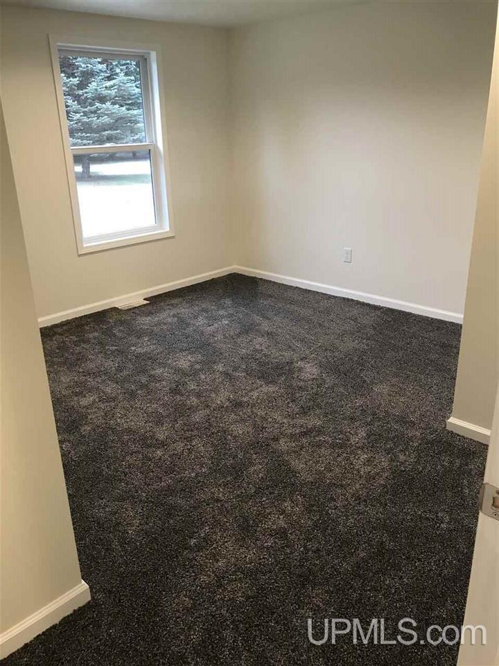4151 Highway 2 Escanaba, MI 49829 - Photo 18 of 39