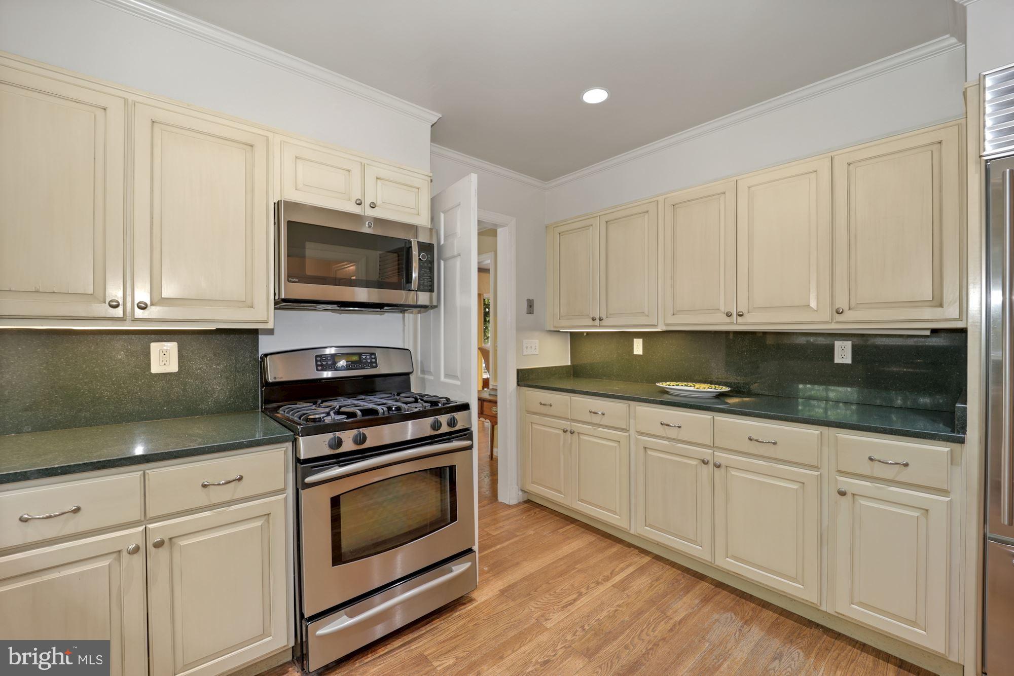4403 Boxwood Road Bethesda, MD 20816 - Photo 11 of 54 Gallery Image 11
