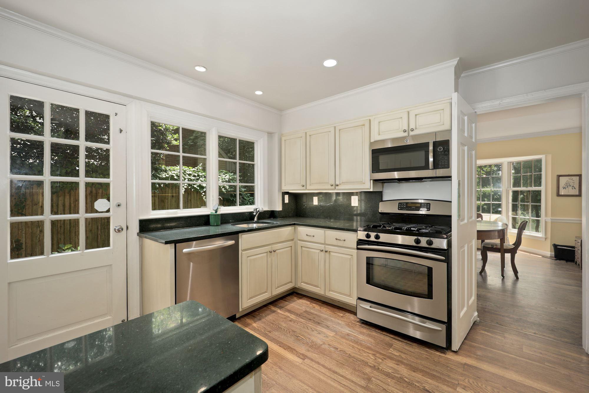 4403 Boxwood Road Bethesda, MD 20816 - Photo 13 of 54 Gallery Image 13
