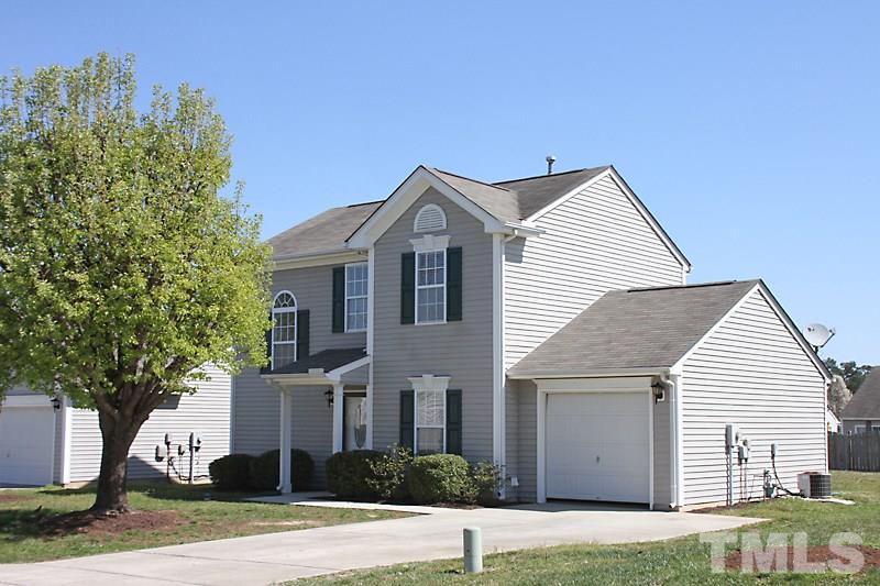 Vinyl siding, one car garage.  Home located in cul-de-sac  Minutes from I540