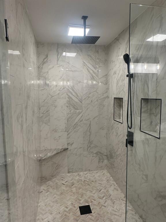 172 Thompson Place Gainesville, GA 30506 - Photo 11 of 15 a bathroom with a shower