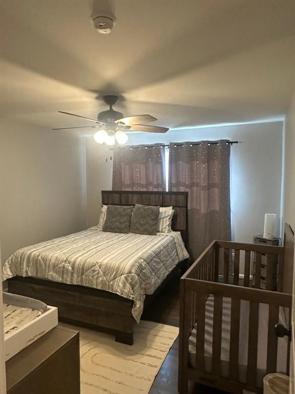 172 Thompson Place Gainesville, GA 30506 - Photo 7 of 15 a bedroom with a bed and window