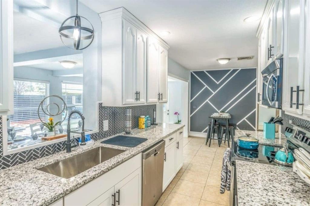 2917 Stetson Street Melbourne, FL 32901 - Photo 10 of 32