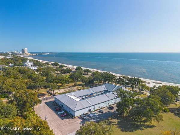 $1,800 | 1282 Beach Boulevard, Unit 209, Biloxi, MS 39530