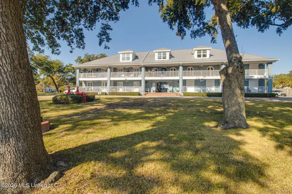 $1,800 | 1282 Beach Boulevard, Unit 209, Biloxi, MS 39530