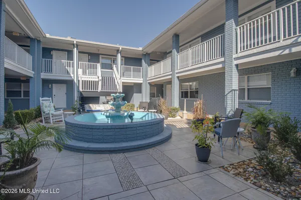 $1,800 | 1282 Beach Boulevard, Unit 209, Biloxi, MS 39530