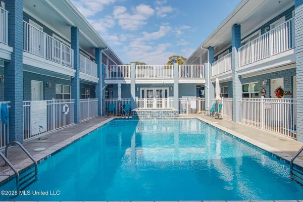 $1,800 | 1282 Beach Boulevard, Unit 209, Biloxi, MS 39530