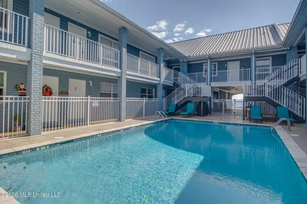 $1,800 | 1282 Beach Boulevard, Unit 209, Biloxi, MS 39530