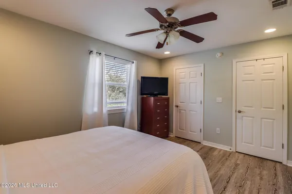 $1,800 | 1282 Beach Boulevard, Unit 209, Biloxi, MS 39530