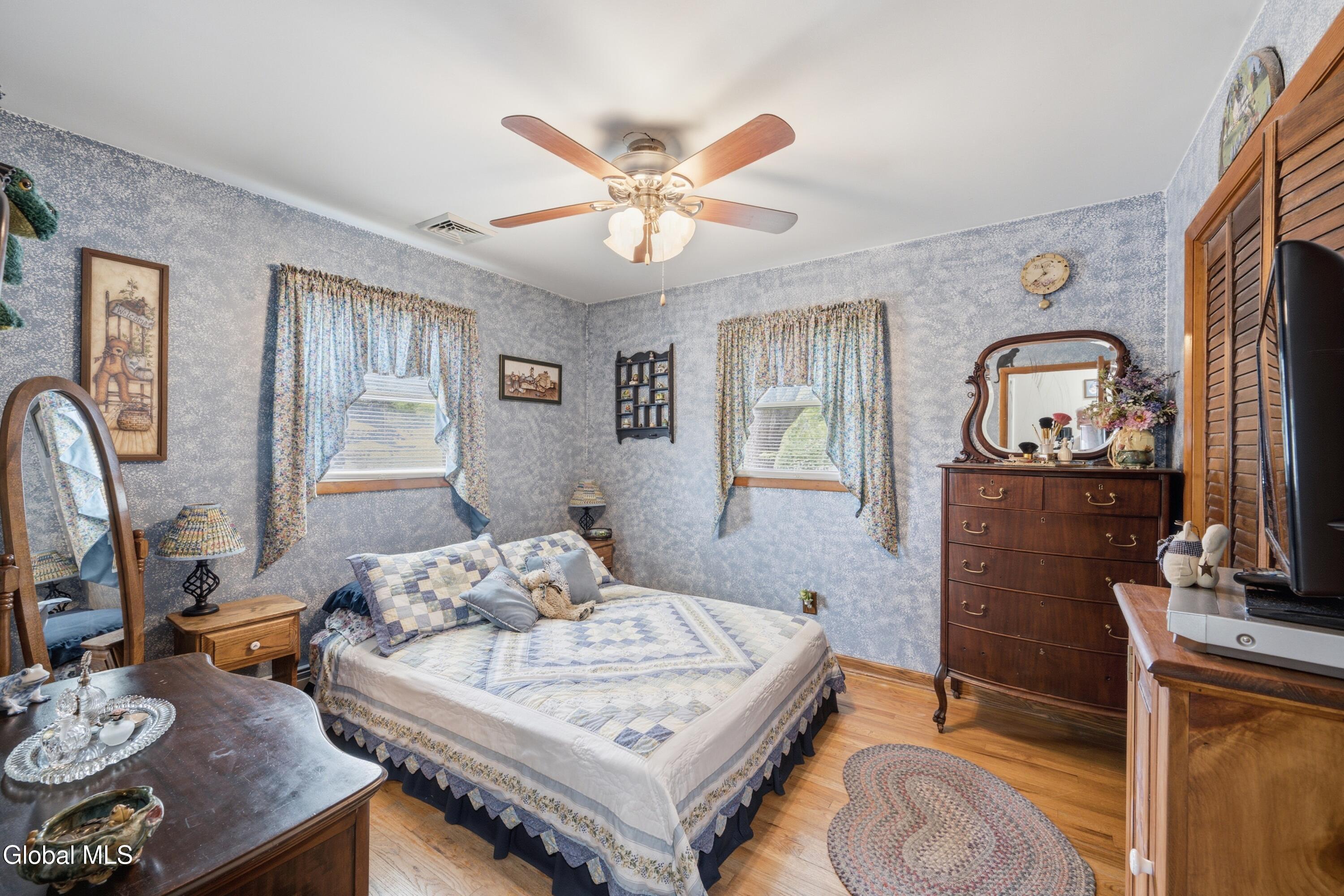 1684 Roma Street Schenectady, NY 12306 - Photo 16 of 24 Primary bed