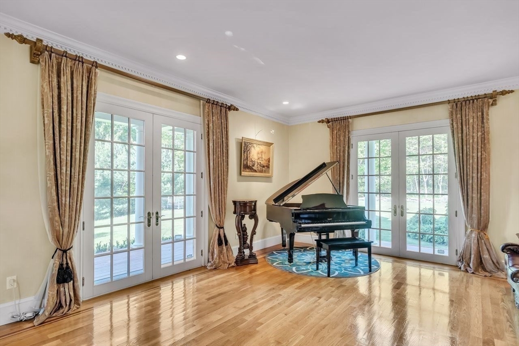 2 Stonegate Lane Dover, MA 02030 - Photo 16 of 35