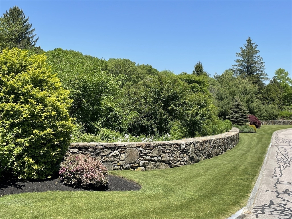 2 Stonegate Lane Dover, MA 02030 - Photo 31 of 35