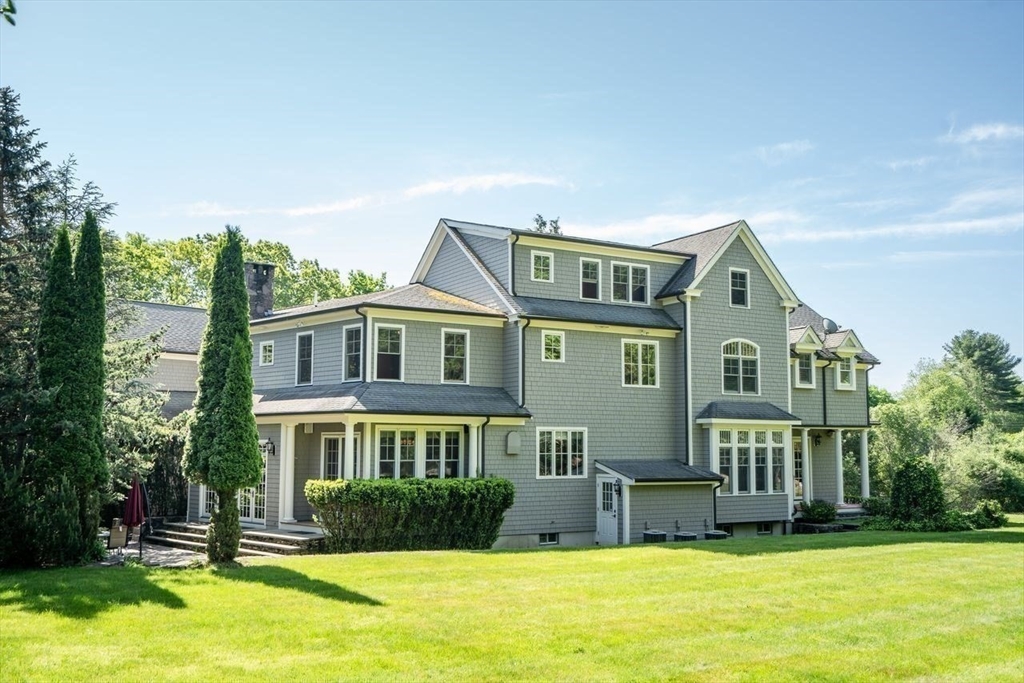 2 Stonegate Lane Dover, MA 02030 - Photo 4 of 35