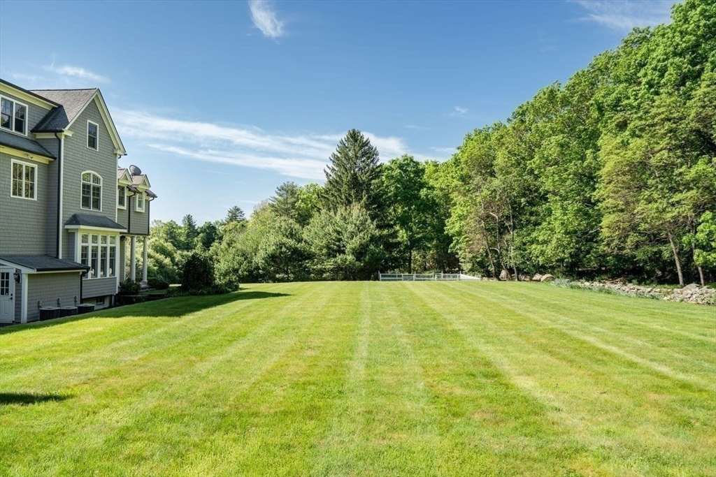 2 Stonegate Lane Dover, MA 02030 - Photo 6 of 35