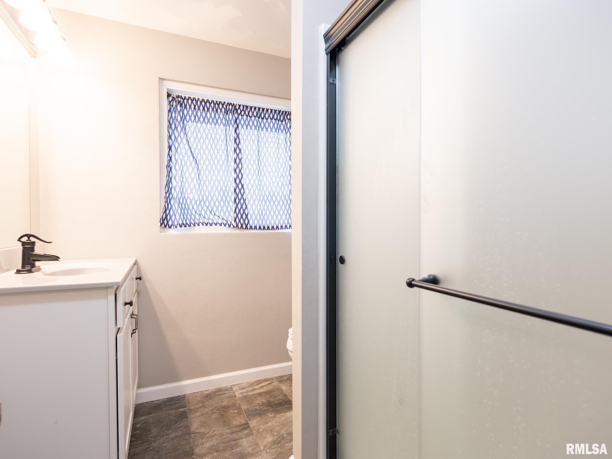 1105 Highview Road East Peoria, IL 61611 - Photo 16 of 28