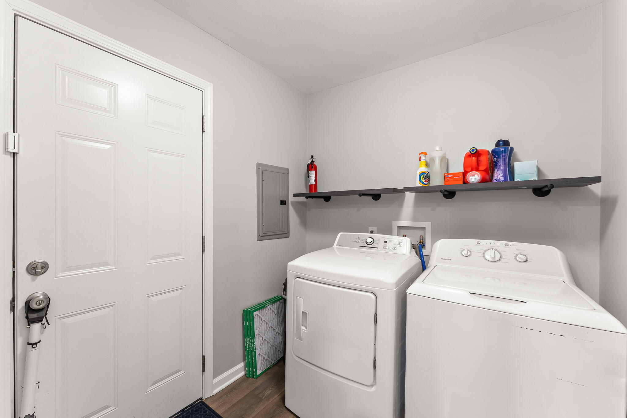 711 Juniper Road Valparaiso, IN 46385 - Photo 14 of 20 2048x1365