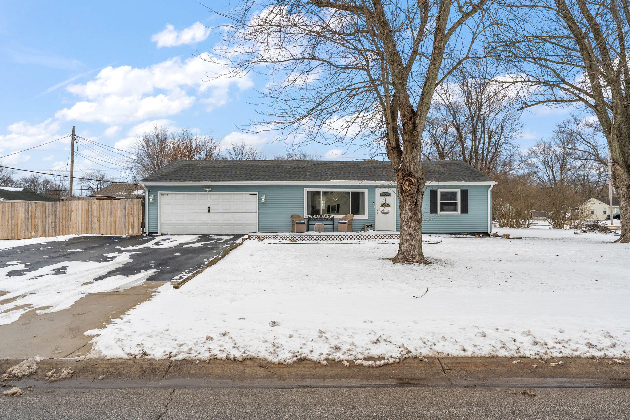 711 Juniper Road Valparaiso, IN 46385 - Photo 16 of 20 2048x1365