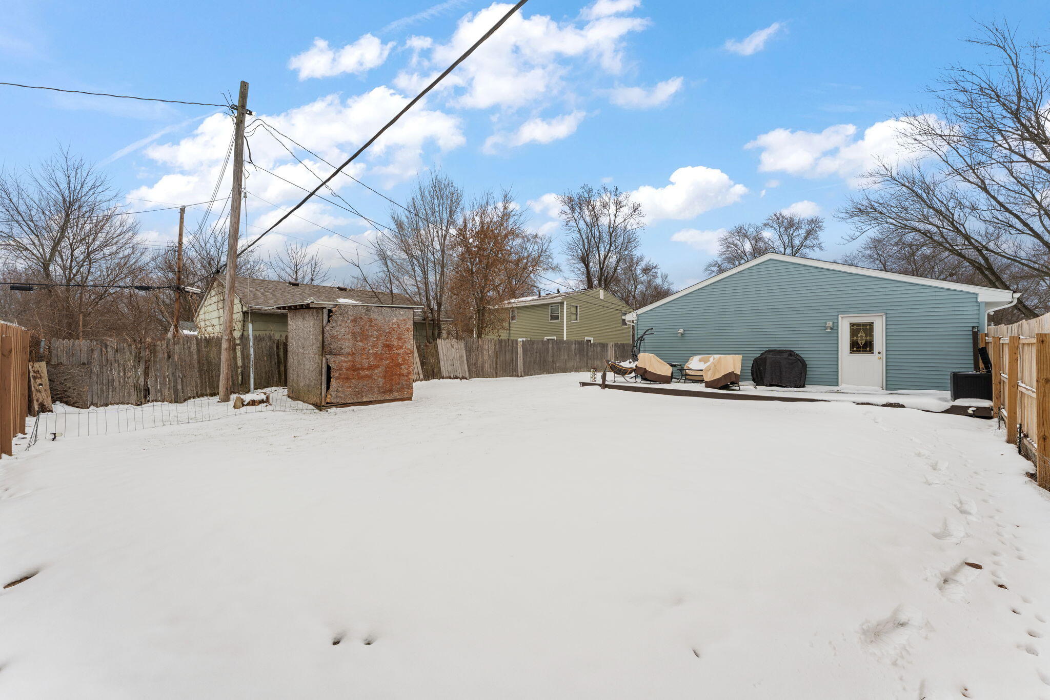 711 Juniper Road Valparaiso, IN 46385 - Photo 19 of 20 2048x1365