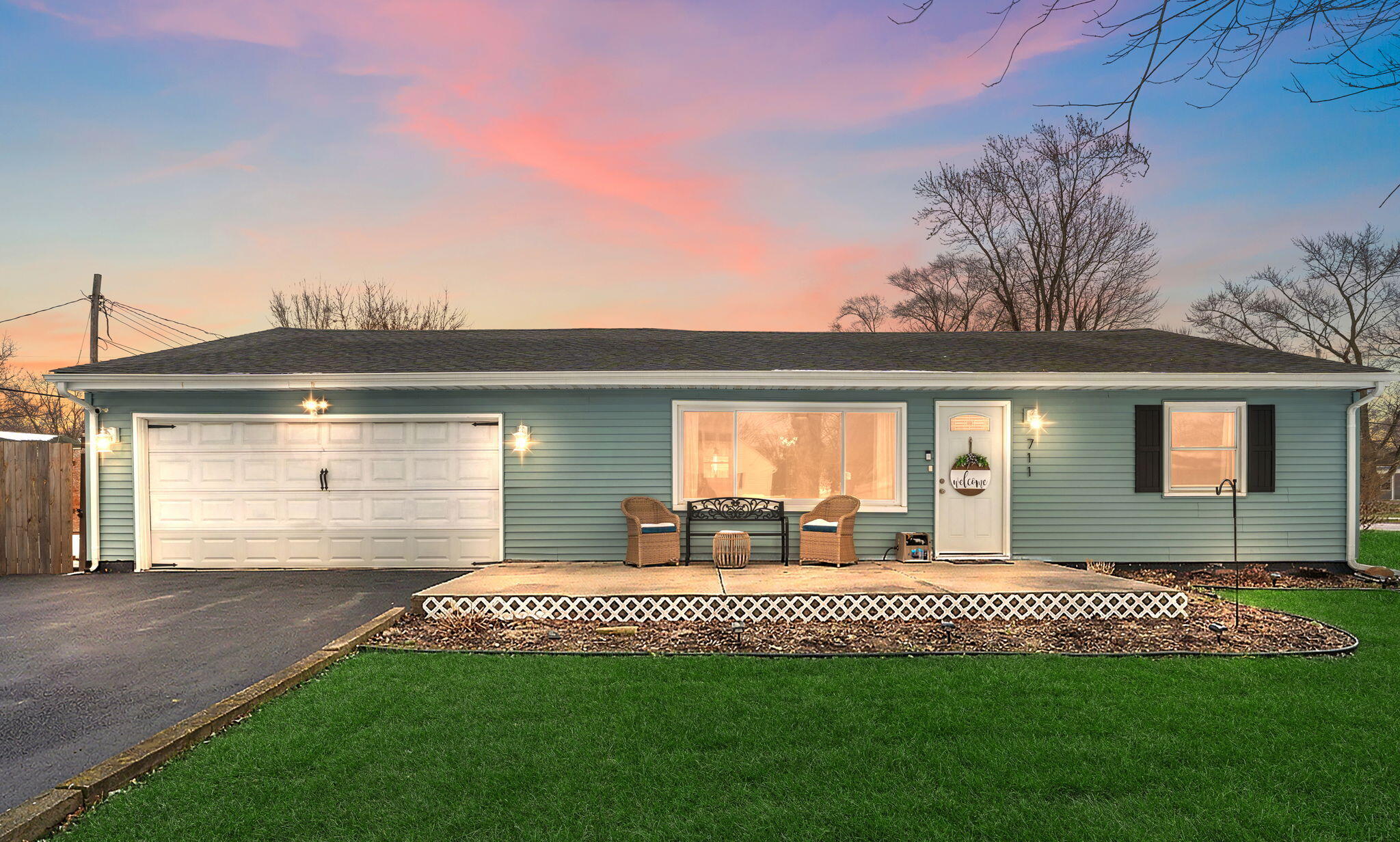 711 Juniper Road Valparaiso, IN 46385 - Photo 2 of 20 2048x1232