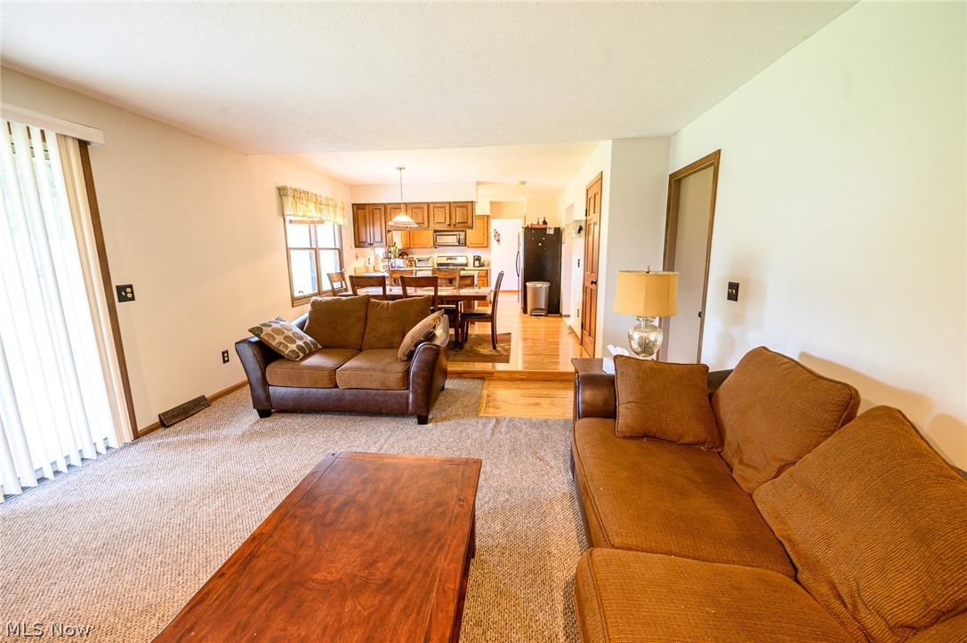2825 Reeves Road Willoughby, OH 44094 - Photo 12 of 29 Gallery Image 12
