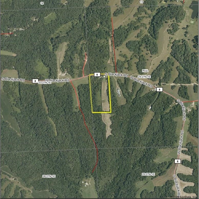 7151 West Blackjack Road Galena, IL 61036 - Photo 46 of 49 a view of a bathroom shower