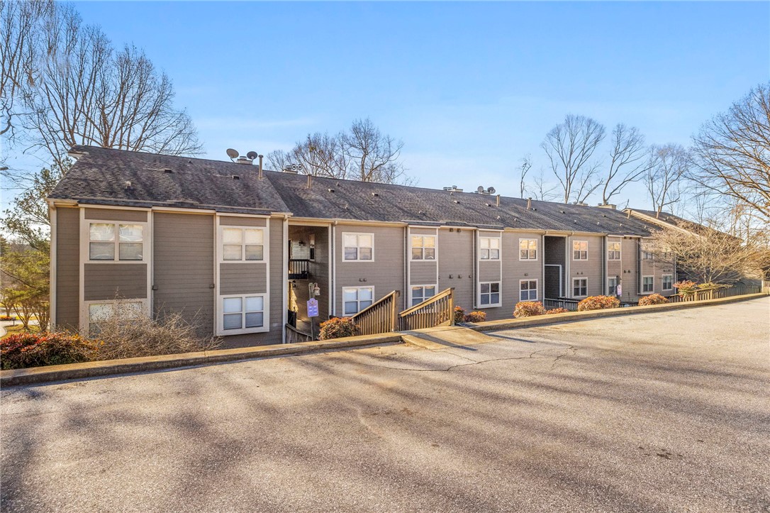 109 Captains Way Anderson, SC 29625 - Photo 2 of 36