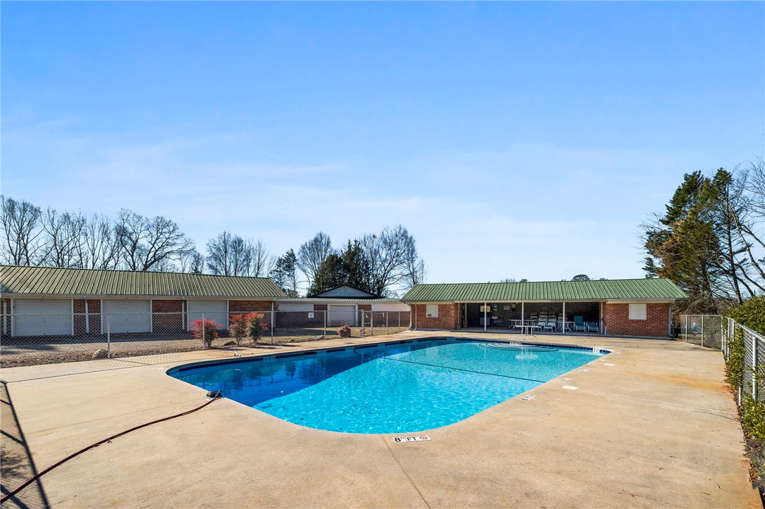 109 Captains Way Anderson, SC 29625 - Photo 31 of 36