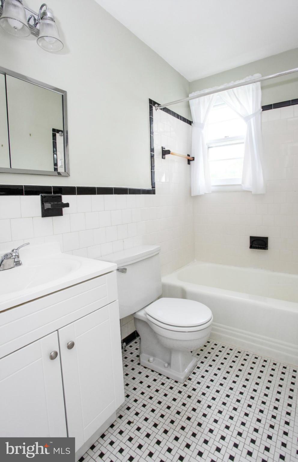 1916 Beverly Road Catonsville, MD 21228 - Photo 20 of 25 Bath