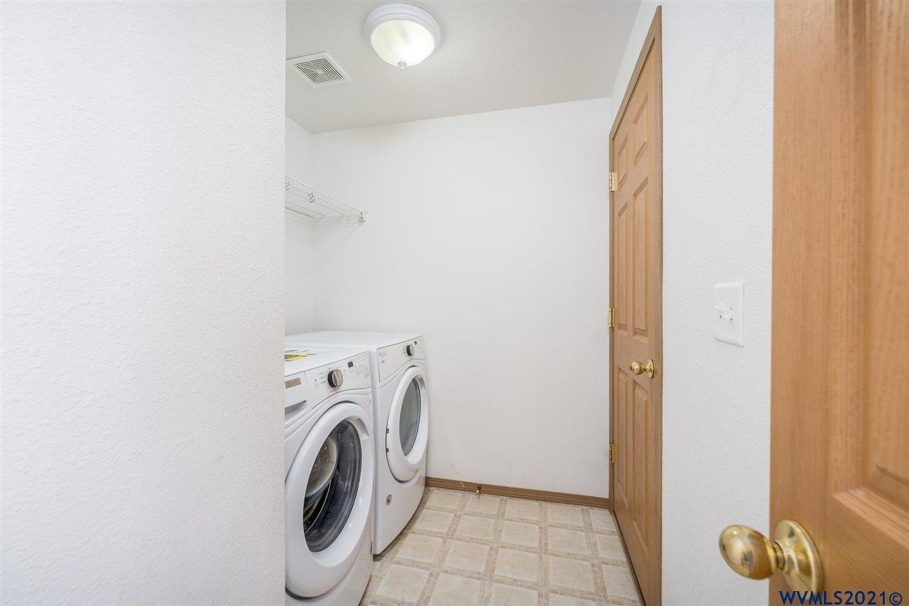 776 Northwest Teak Loop Albany, OR 97321 - Photo 14 of 22 Gallery Image 14