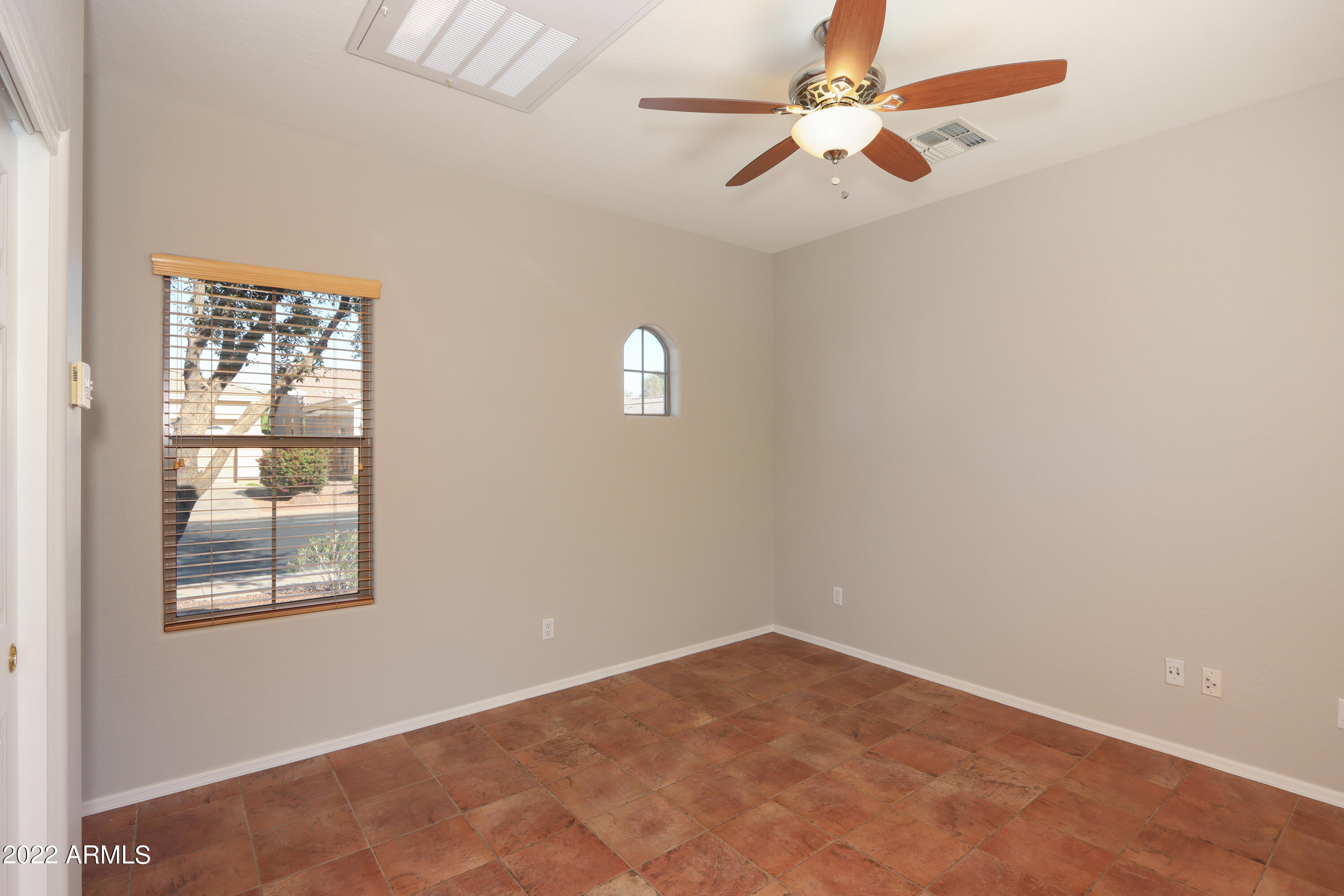42467 Abbey Road Maricopa, AZ 85138 - Photo 28 of 62 28
