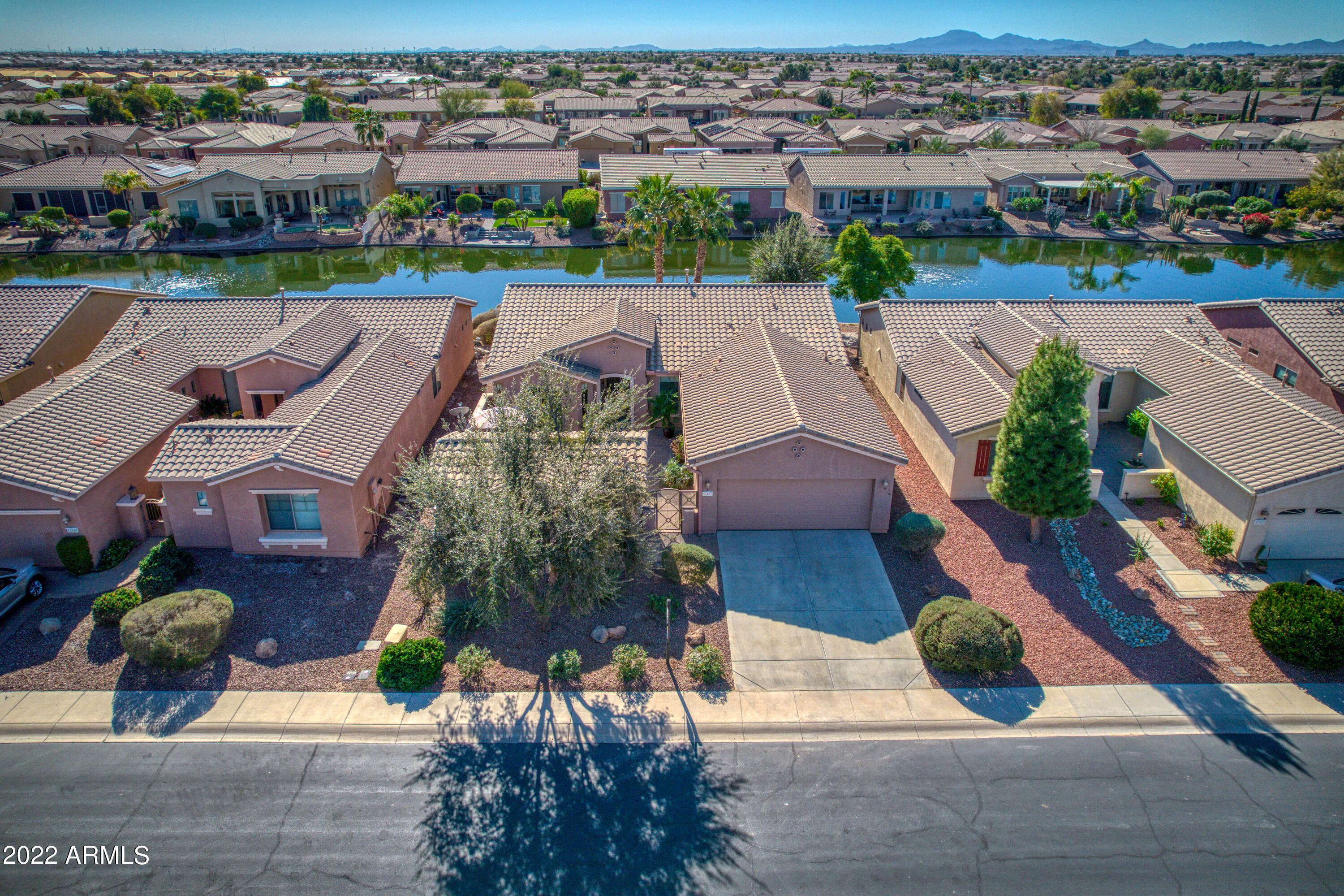 42467 Abbey Road Maricopa, AZ 85138 - Photo 53 of 62 51