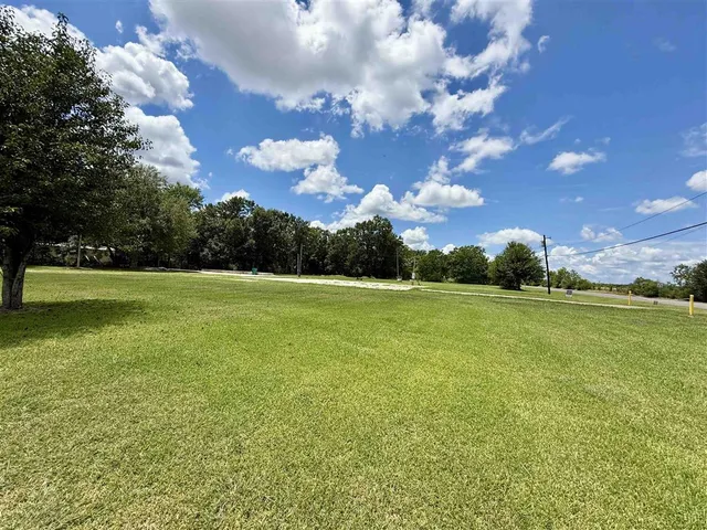 $575,000 | 906 West Street, Vinton, LA 70668