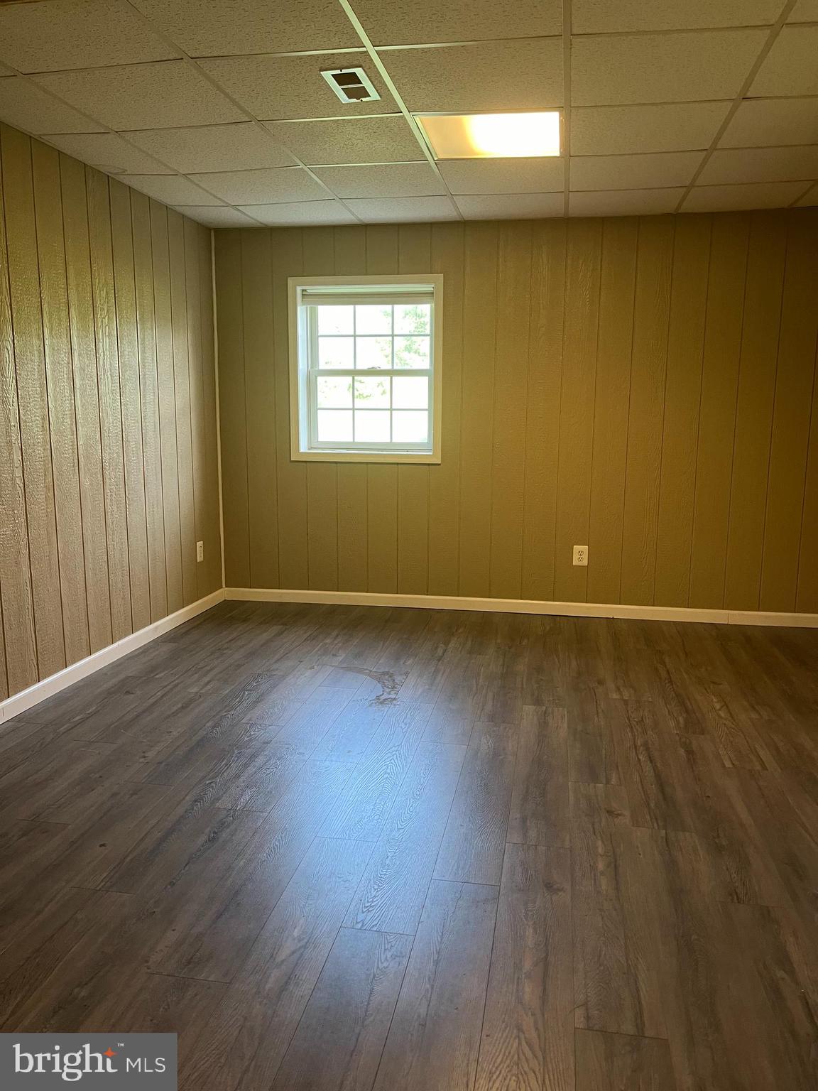 455 Richmond Road Castleton, VA 22716 - Photo 30 of 36 Apt Bedroom