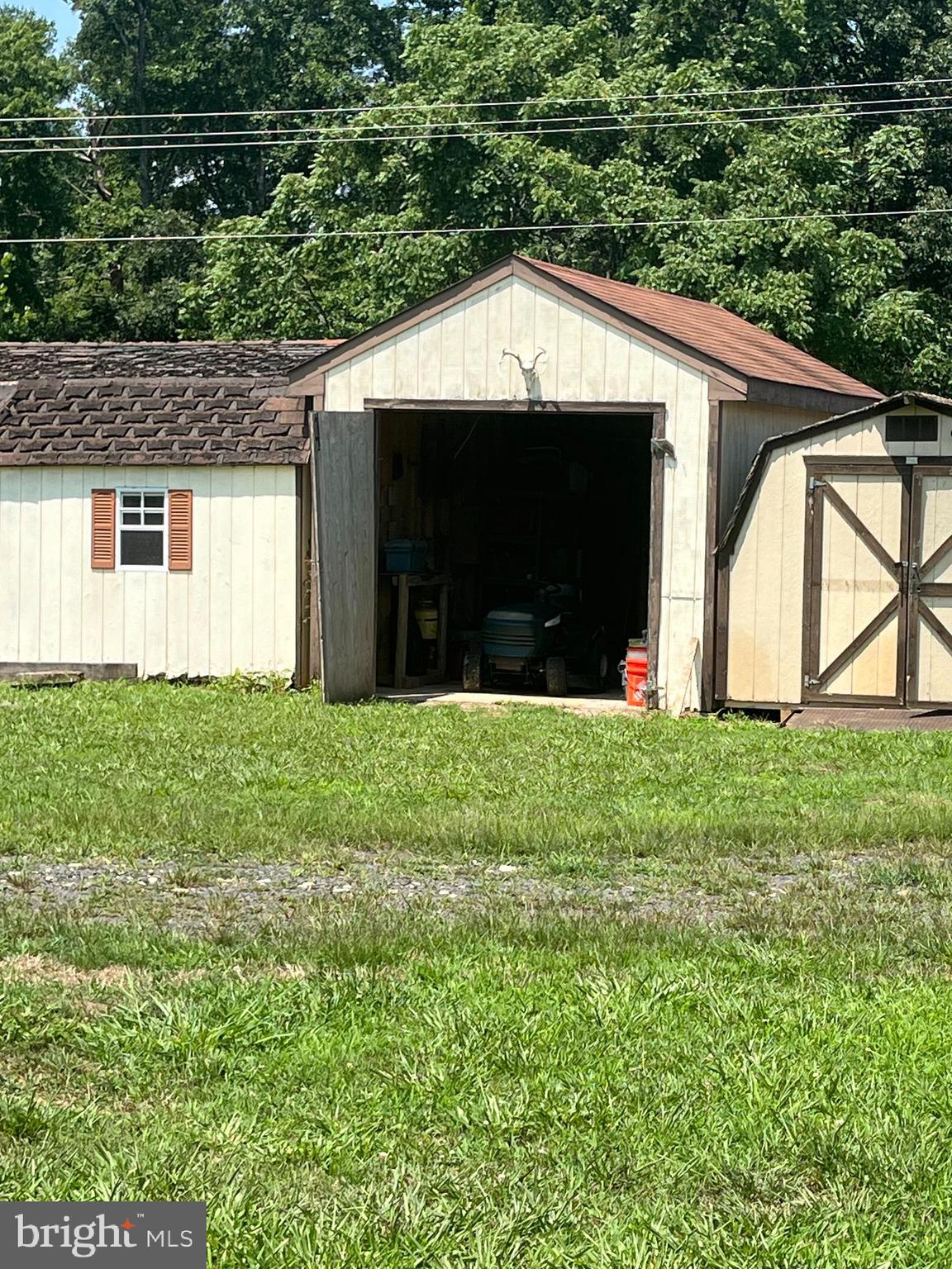 455 Richmond Road Castleton, VA 22716 - Photo 32 of 36 Barns