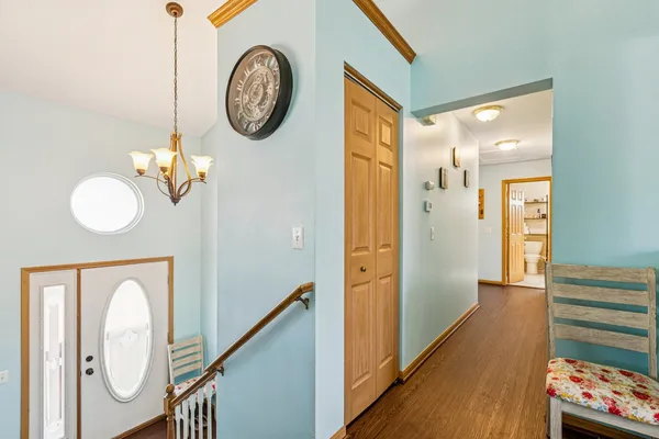 $359,999 | 43144 North Lake Avenue, Antioch, IL 60002