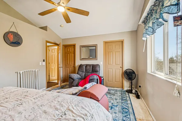 $359,999 | 43144 North Lake Avenue, Antioch, IL 60002