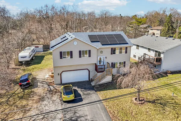 $359,999 | 43144 North Lake Avenue, Antioch, IL 60002