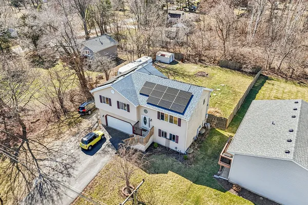 $359,999 | 43144 North Lake Avenue, Antioch, IL 60002