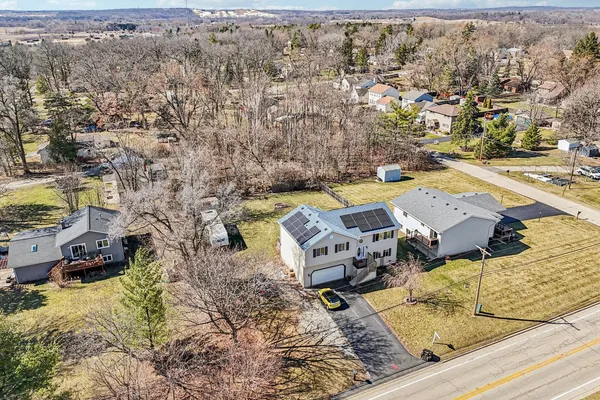 $359,999 | 43144 North Lake Avenue, Antioch, IL 60002