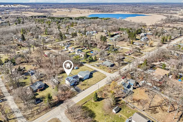 $359,999 | 43144 North Lake Avenue, Antioch, IL 60002