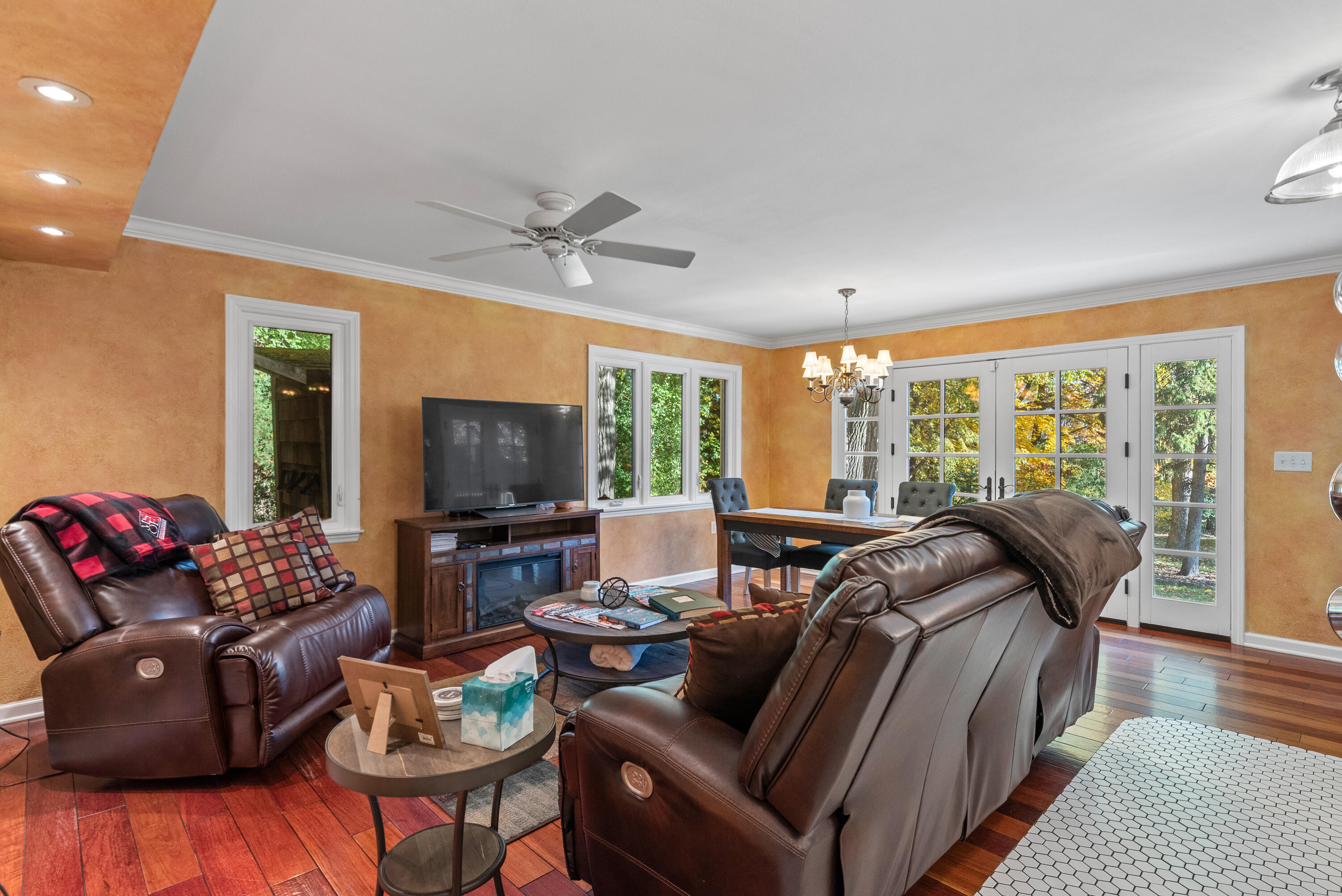 14220 Hillside Road Elm Grove, WI 53122 - Photo 18 of 56 Family Room