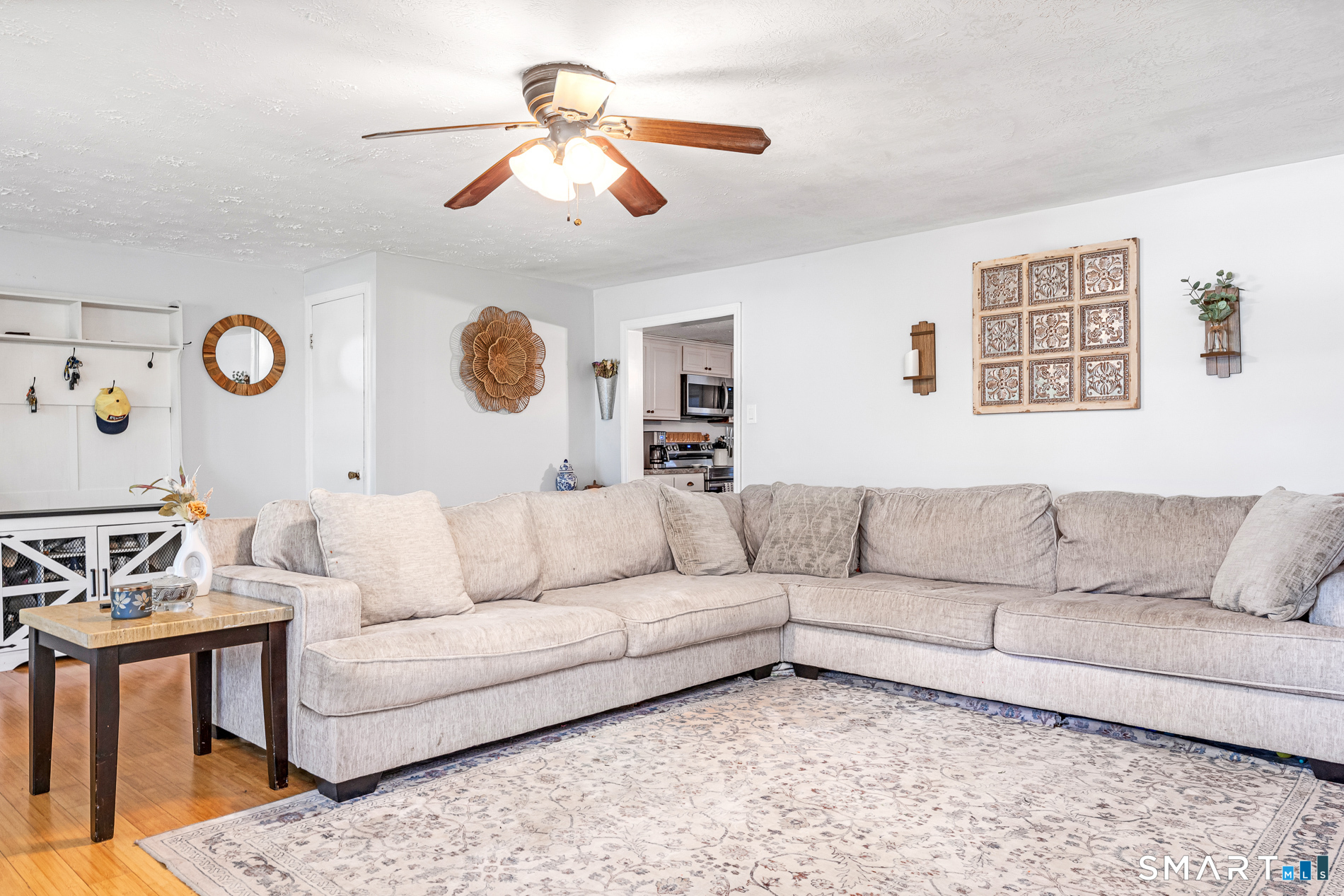 1070 Norwich Road Plainfield, CT 06374 - Photo 6 of 32