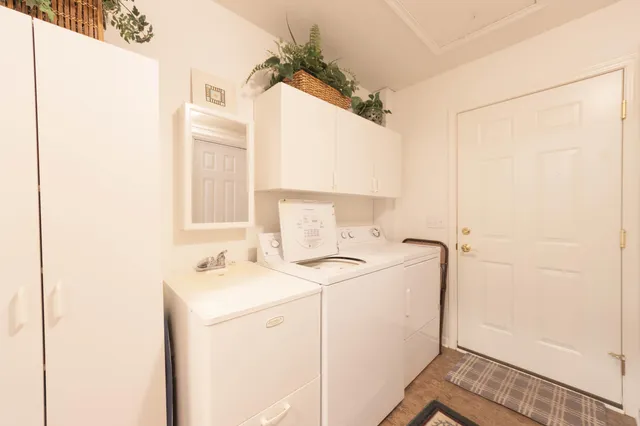 $295,000 | 1998 Brighton Lane, Portage, MI 49024