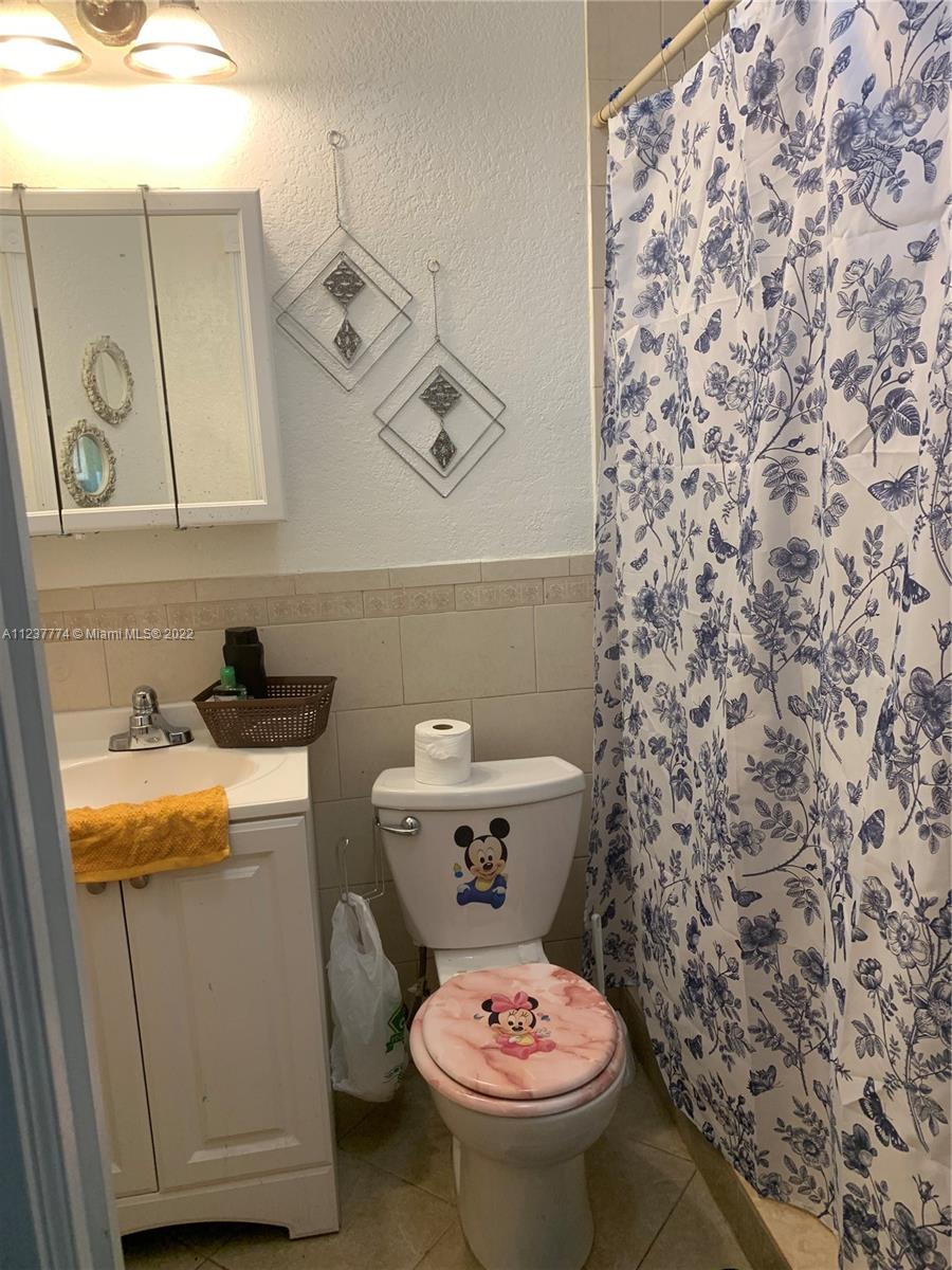 3130 Northwest 98th Street Miami, FL 33147 - Photo 14 of 23