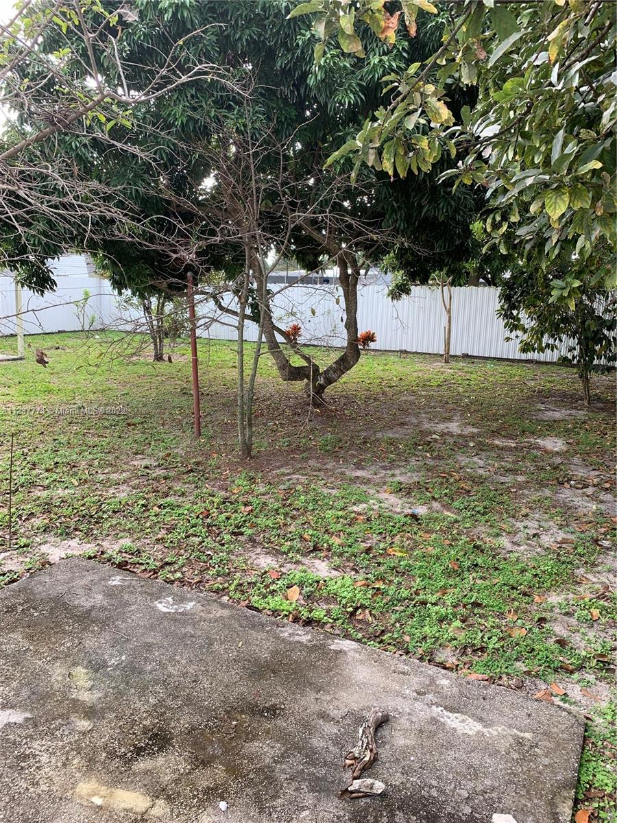 3130 Northwest 98th Street Miami, FL 33147 - Photo 18 of 23