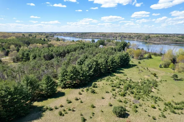 $999,000 | 129.79-ac County Rd FF, Hancock, WI 54943