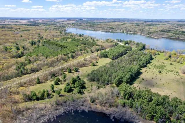 $999,000 | 129.79-ac County Road Ff, Hancock, WI 54943