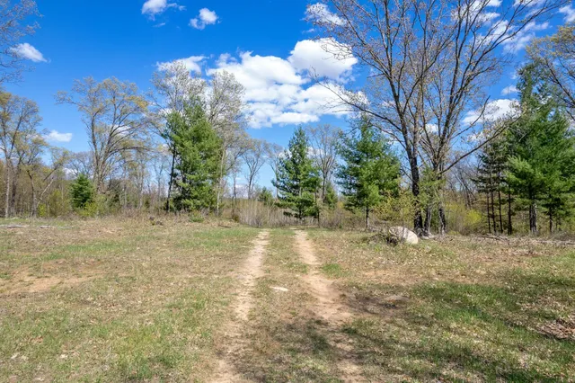$999,000 | 129.79-ac County Road Ff, Hancock, WI 54943
